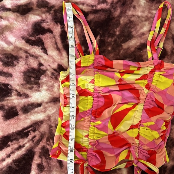 Almost Famous ruched tie front crop tank top pink yellow geometric print… - Picture 7 of 8